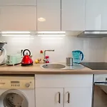 Beautiful Apartment Near The Monceau Park